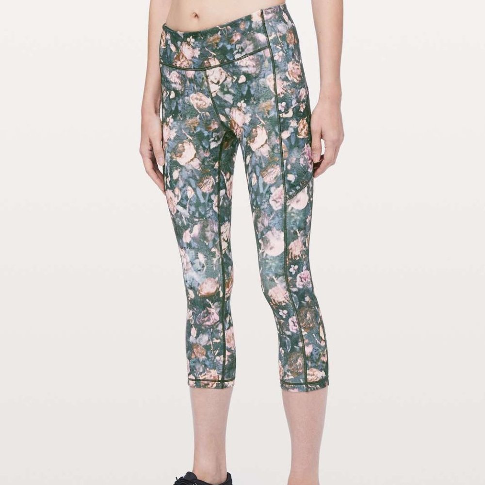 Lululemon Speed Up Crop *21" Frosted Rose Multi Size 4 EUC